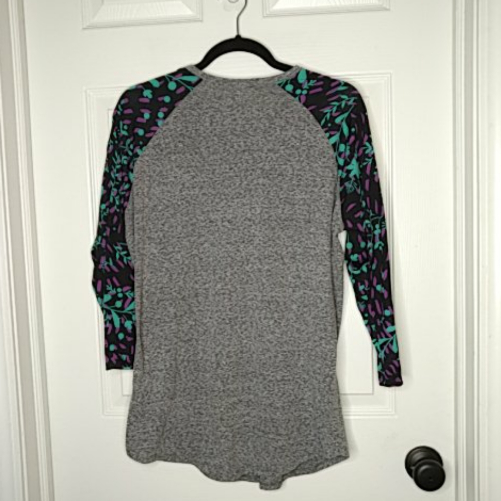 LulaRoe Grey Floral Jersey Top Sz. L - Picture 4 of 4